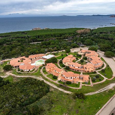 Residence Pierre & Vacances Vignola Mare מראה חיצוני תמונה
