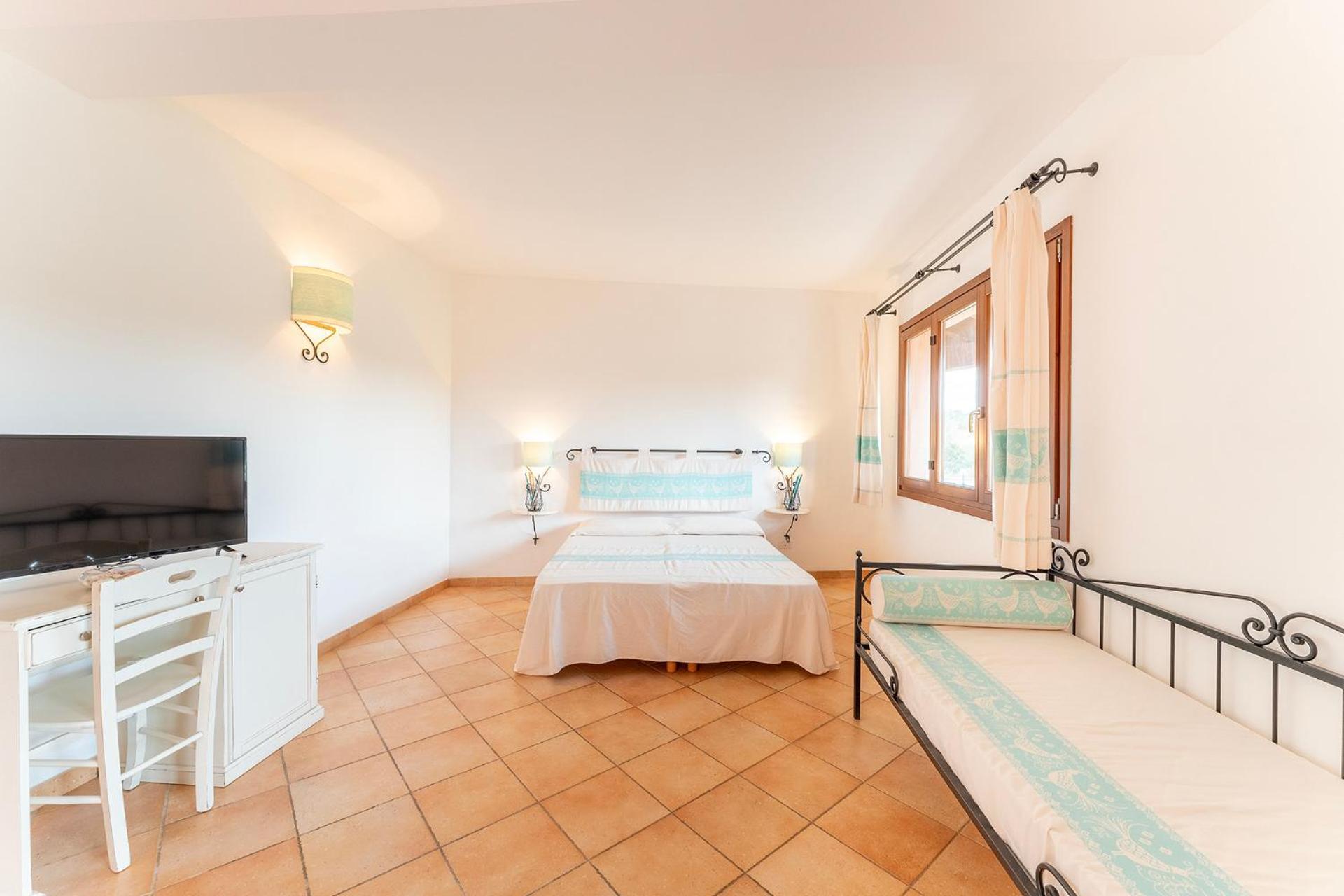 Residence Pierre & Vacances Vignola Mare מראה חיצוני תמונה