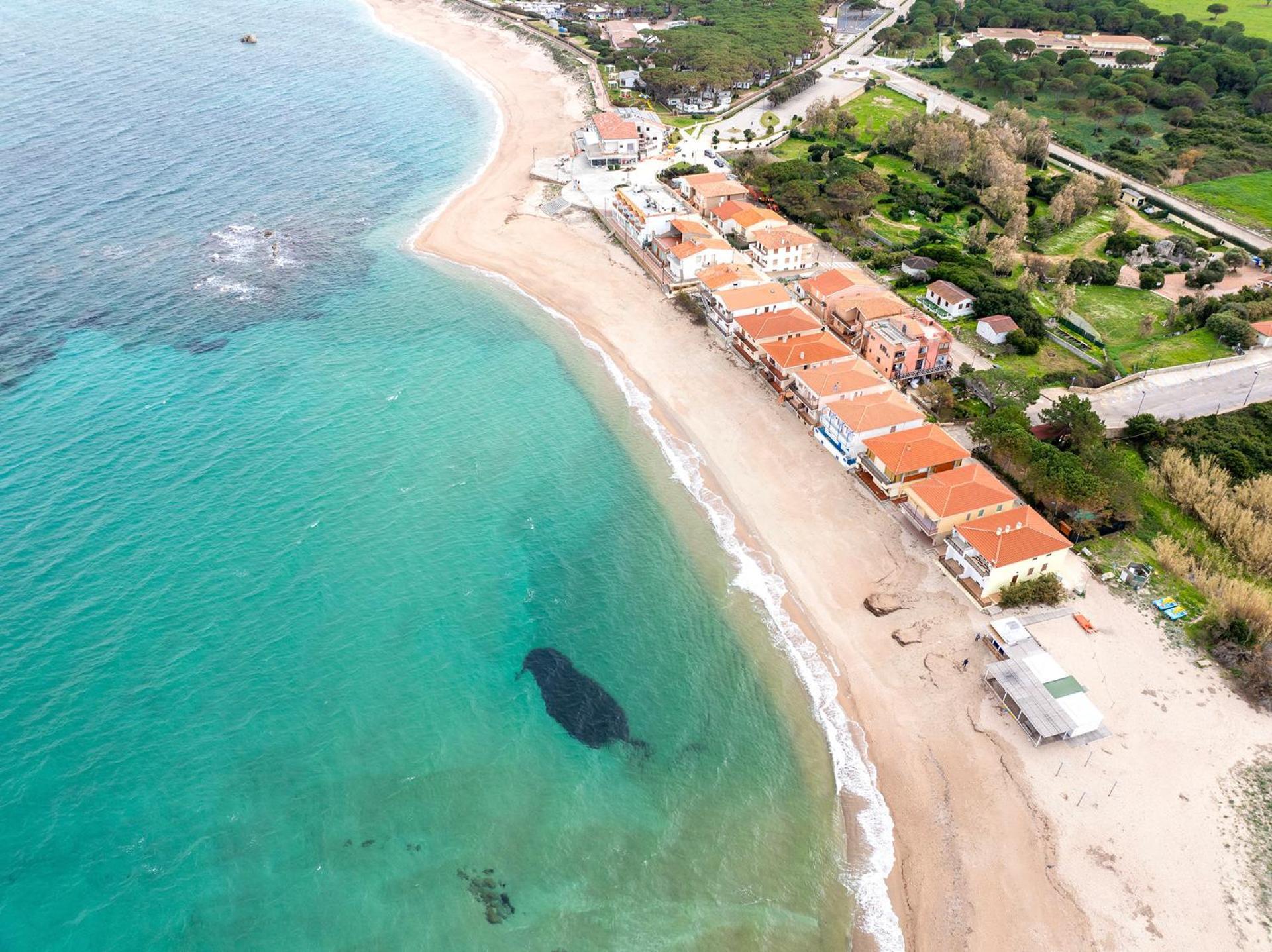 Residence Pierre & Vacances Vignola Mare מראה חיצוני תמונה